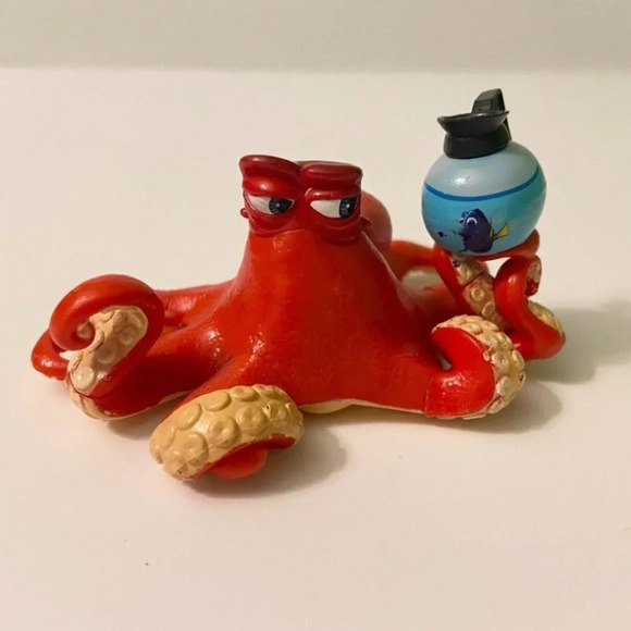 Finding Dory Hank The Octopus With Dory in Coffee Pot Figure Disney Pixar Toy - Picture 10 of 10